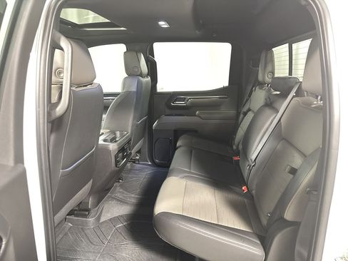 Used 2024 Chevrolet Silverado 1500 ZR2 w/ Technology Package image 5