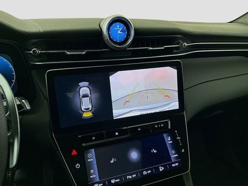 Used 2024 Maserati Grecale GT image 17