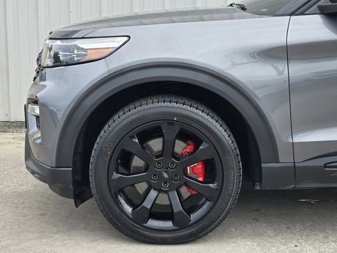 Used 2023 Ford Explorer ST w/ Equipment Group 401A AWD/4WD image 10