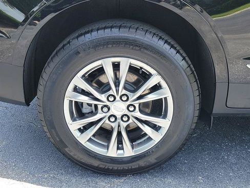 Certified 2023 Cadillac XT5 Premium Luxury FWD image 5