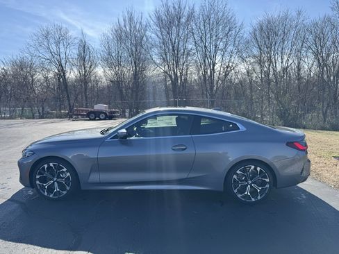 Used 2025 BMW 430i Coupe w/ Convenience Package image 2