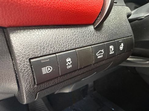 Used 2022 Toyota Camry XSE FWD image 16
