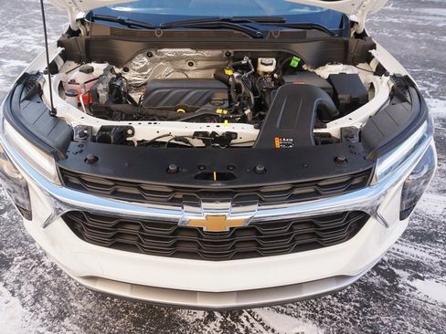 New 2026 Chevrolet Trax LT w/ Driver Confidence Package image 25