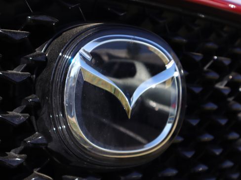 Certified 2025 MAZDA CX-30 AWD 2.5 S w/ Preferred Package image 12