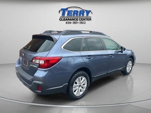 Used 2018 Subaru Outback 2.5i Premium image 5
