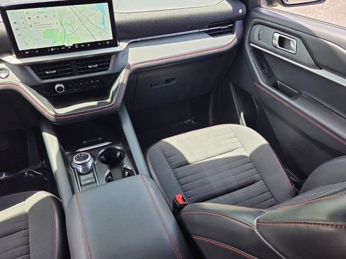 Certified 2025 Ford Explorer ST-Line AWD/4WD image 14