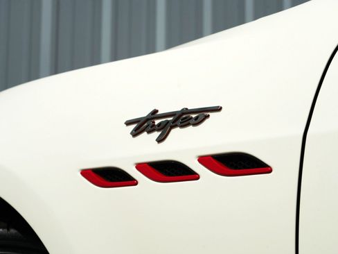 Used 2022 Maserati Ghibli Trofeo RWD image 64