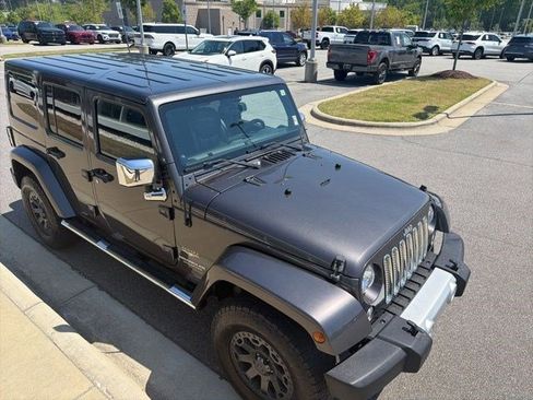 Used 2014 Jeep Wrangler Unlimited Sahara w/ Mopar Chrome Edition Group image 8