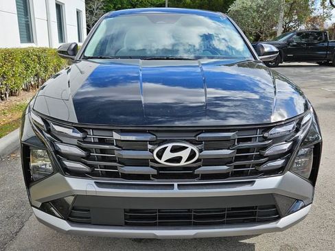 Used 2025 Hyundai Tucson SE FWD image 9