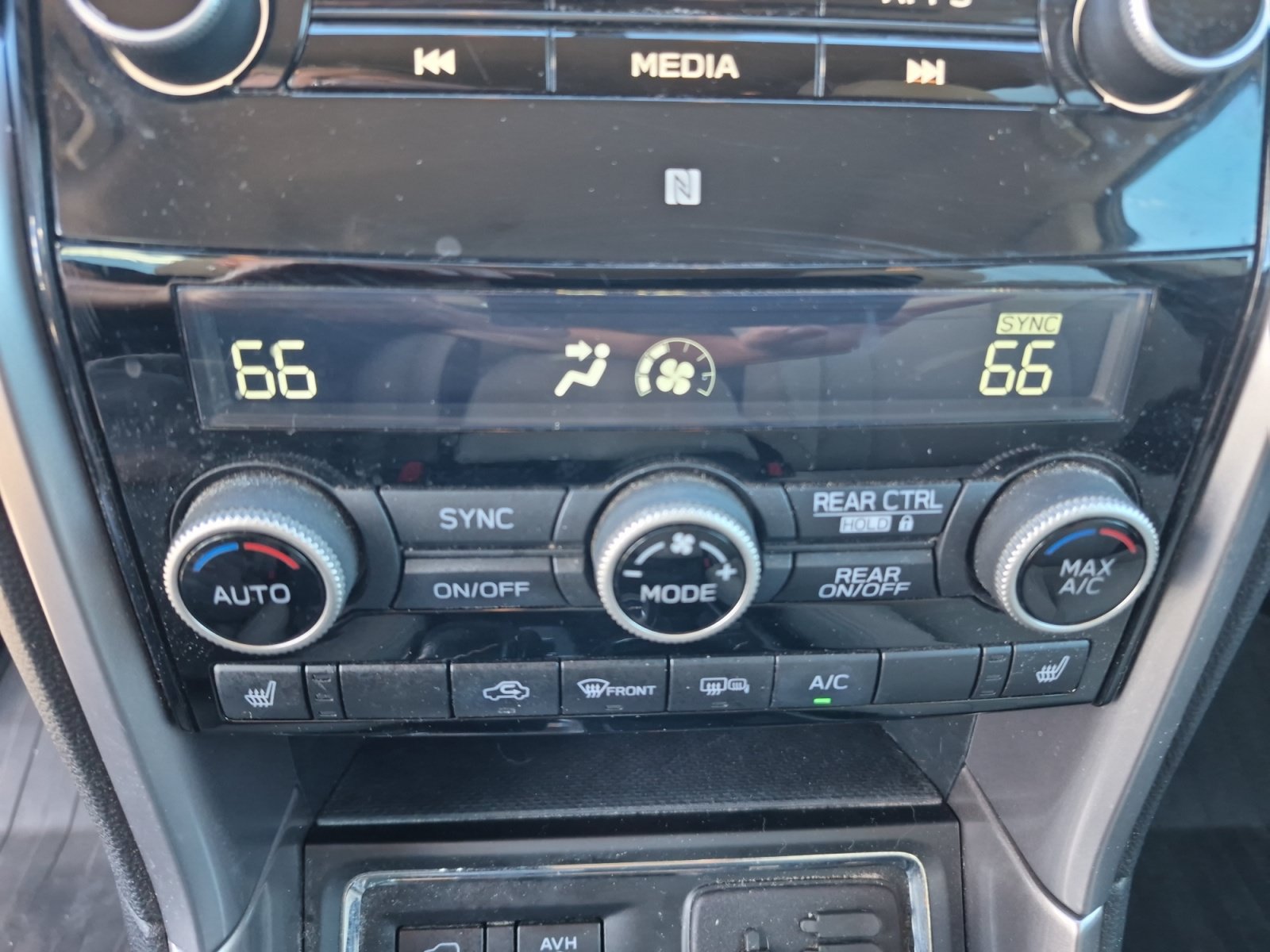 Used 2019 Subaru Ascent Premium AWD/4WD image 29