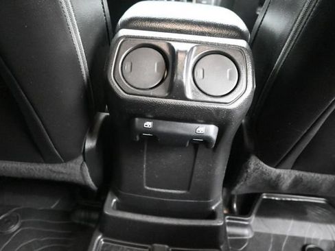Used 2021 Jeep Wrangler Unlimited Sport AWD/4WD image 15