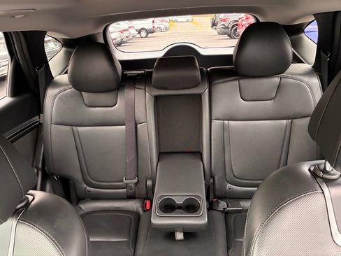 Used 2024 Hyundai Tucson Limited AWD/4WD image 16