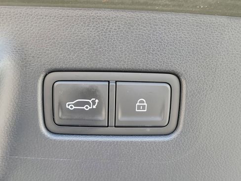Used 2024 Hyundai Santa Fe Limited FWD image 9