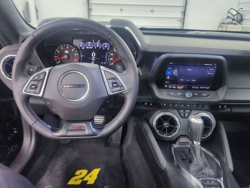 Used 2020 Chevrolet Camaro SS RWD image 31