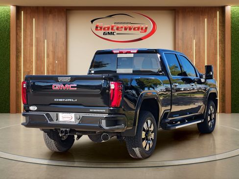New 2026 GMC Sierra 2500 Denali w/ Denali Reserve Package AWD/4WD image 4