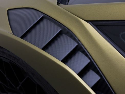 Used 2022 Lamborghini Huracan STO RWD image 45
