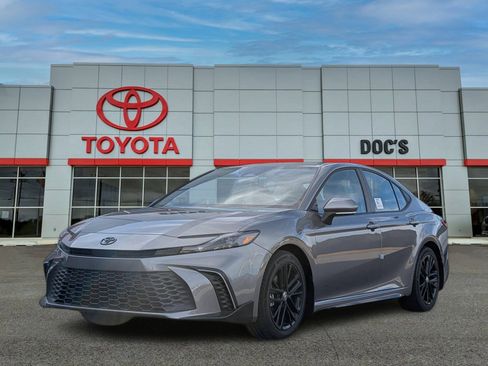 New 2026 Toyota Camry SE image 1