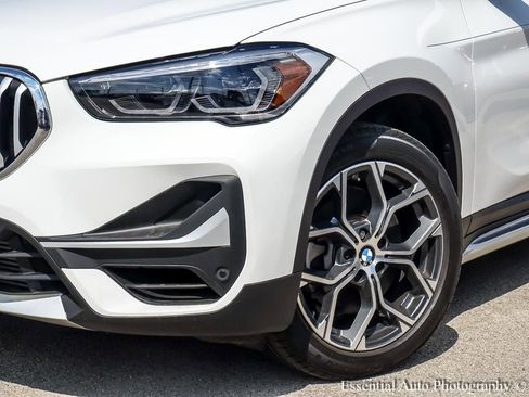 Used 2022 BMW X1 xDrive28i w/ Convenience Package AWD/4WD image 5