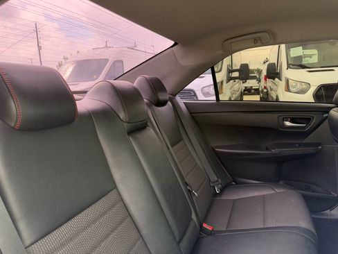 Used 2017 Toyota Camry LE image 19