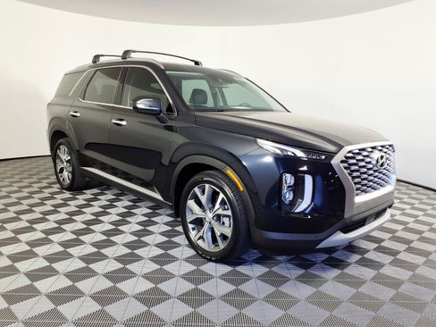 Certified 2022 Hyundai Palisade SEL w/ 8P Bench Seat Package FWD image 3