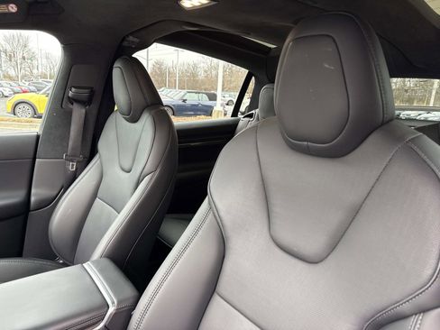 Used 2024 Tesla Model X AWD/4WD image 19