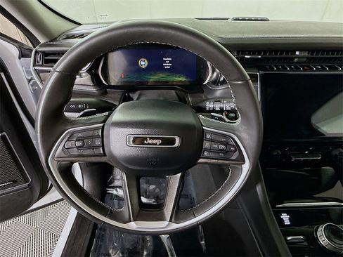 Used 2023 Jeep Grand Cherokee 4WD 4xe image 23