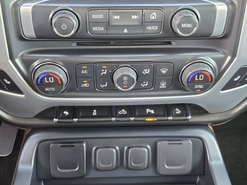 Used 2014 GMC Sierra 1500 SLT w/ SLT Crew Cab Value Package AWD/4WD image 15