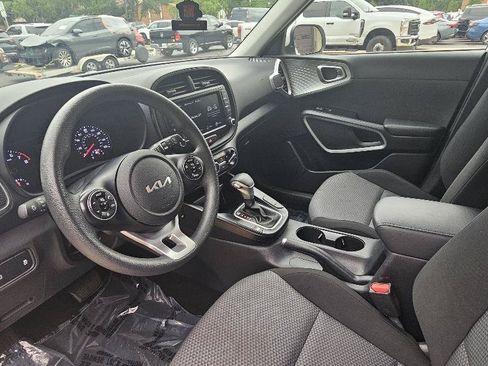 Used 2022 Kia Soul LX FWD image 10
