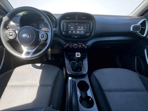 Used 2021 Kia Soul LX FWD image 4