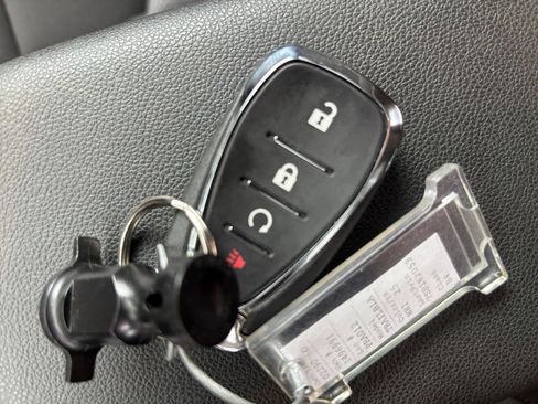Used 2025 Chevrolet TrailBlazer LT FWD image 23