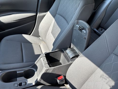 Used 2025 Toyota Corolla LE FWD image 26