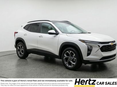 Used 2025 Chevrolet Trax LT