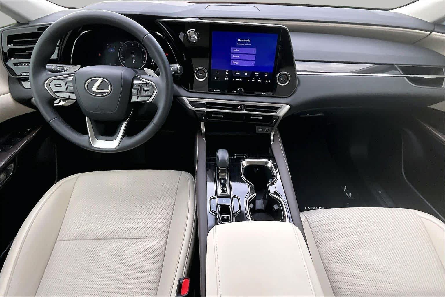 Used 2024 Lexus RX 350 FWD w/ Technology Package image 16