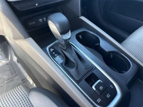 Used 2020 Hyundai Santa Fe SEL image 19