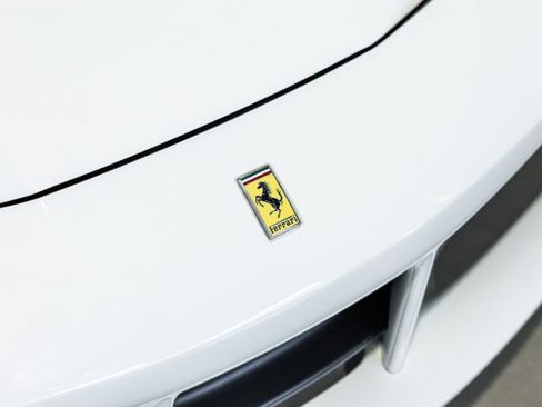 Used 2016 Ferrari 488 GTB RWD image 12