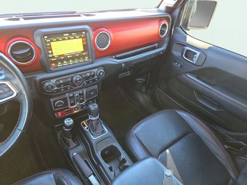 Used 2018 Jeep Wrangler Unlimited Rubicon image 21