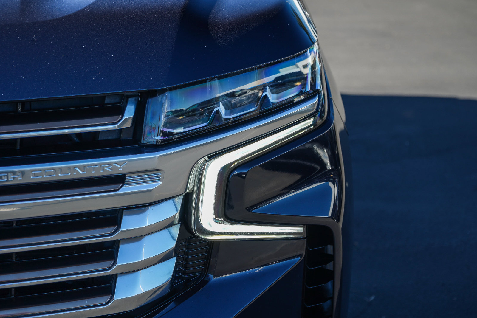 Used 2023 Chevrolet Tahoe High Country w/ LPO, Illumination Package AWD/4WD image 8