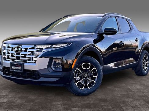 Used 2022 Hyundai Santa Cruz SEL Premium image 2