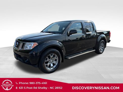 Certified 2021 Nissan Frontier SV RWD image 2