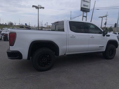 Used 2023 GMC Sierra 1500 AT4X image 14