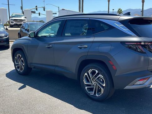 New 2025 Hyundai Tucson Limited image 10