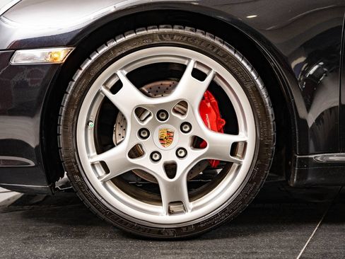 Used 2005 Porsche 911 Carrera S RWD image 13