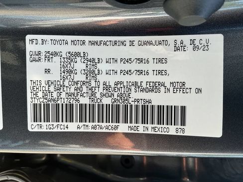 Used 2023 Toyota Tacoma SR5 AWD/4WD image 34