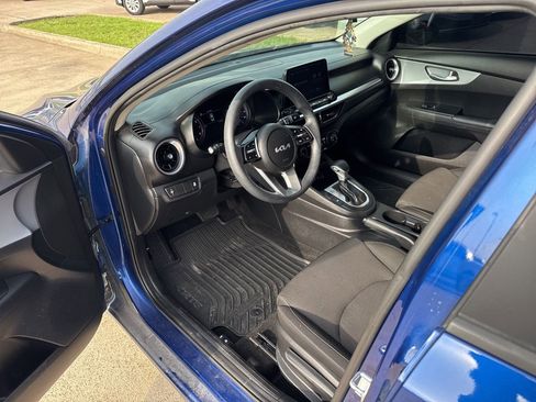 Used 2023 Kia Forte LXS FWD image 20