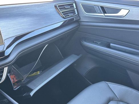 New 2026 Volkswagen Atlas Cross Sport SE image 32