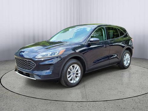 Used 2021 Ford Escape SE w/ Convenience Package AWD/4WD image 4