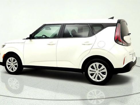 Used 2025 Kia Soul LX FWD image 7