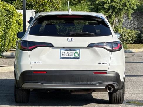 Certified 2025 Honda HR-V Sport image 5