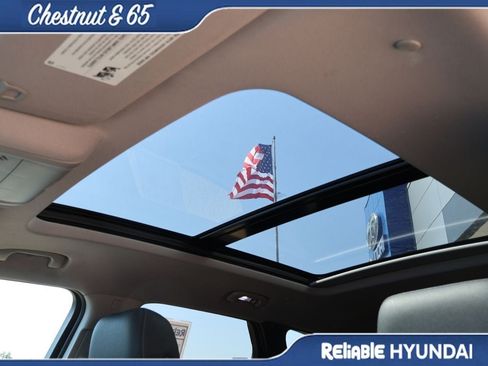 Used 2023 Chevrolet Blazer LT w/ Sound & Technology Package FWD image 27