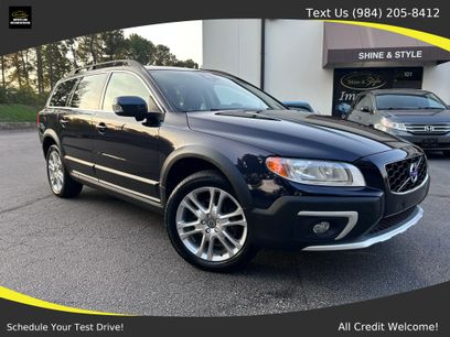 Used 2016 Volvo XC70 T5 Premier w/ Proximity Package